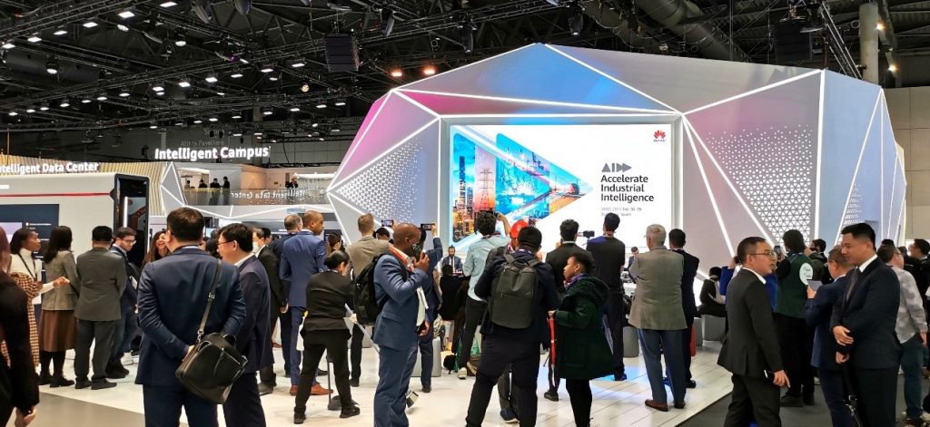 MWC24：華為發(fā)布十大行業(yè)數(shù)智化解決方案及系列旗艦新品，加速行業(yè)智能化